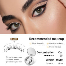 Good news for beginners, a portable magnetic false eyelash storage box without glue